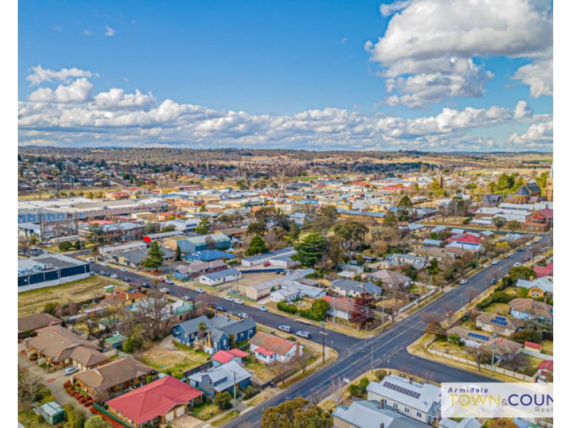 1/156 Barney Street, Armidale NSW 2350