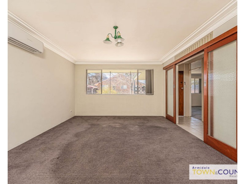 9 McShane Avenue, Armidale NSW 2350