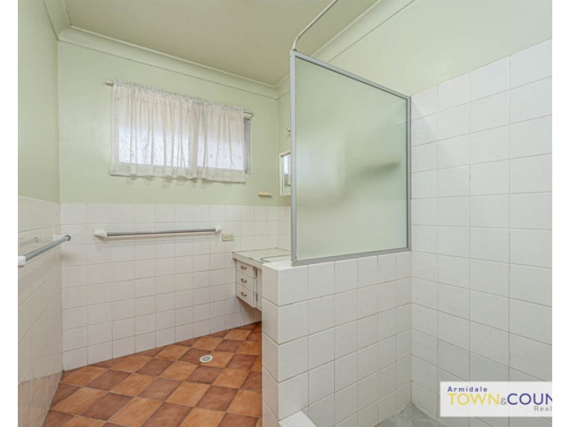 9 McShane Avenue, Armidale NSW 2350