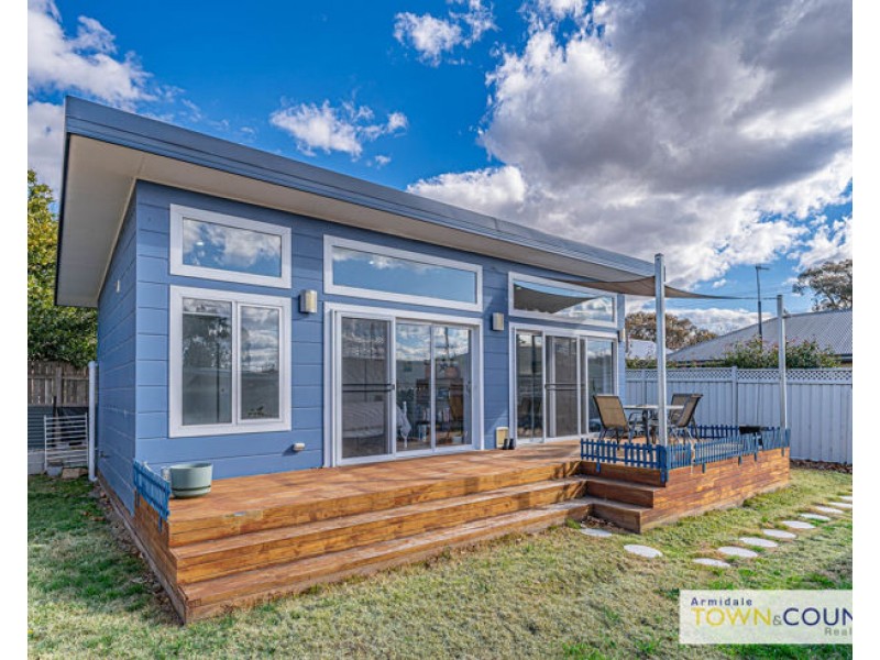 75 Douglas Street, Armidale NSW 2350