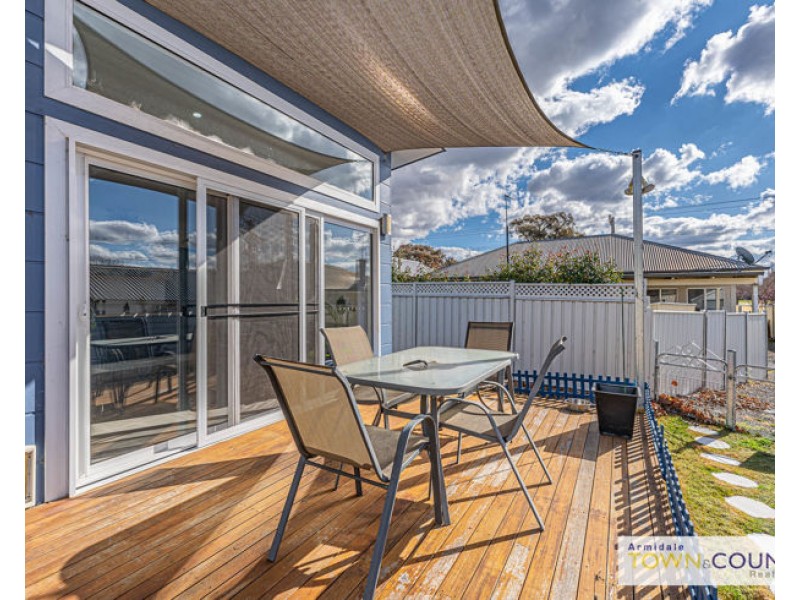 75 Douglas Street, Armidale NSW 2350