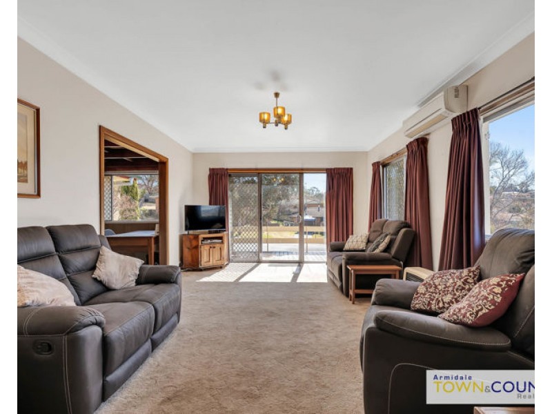 12 Simpson Avenue, Armidale NSW 2350