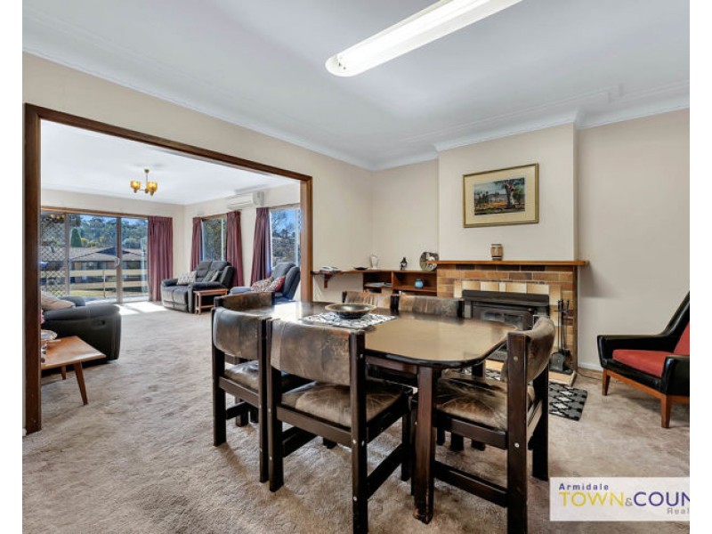 12 Simpson Avenue, Armidale NSW 2350