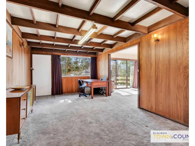 12 Simpson Avenue, Armidale NSW 2350