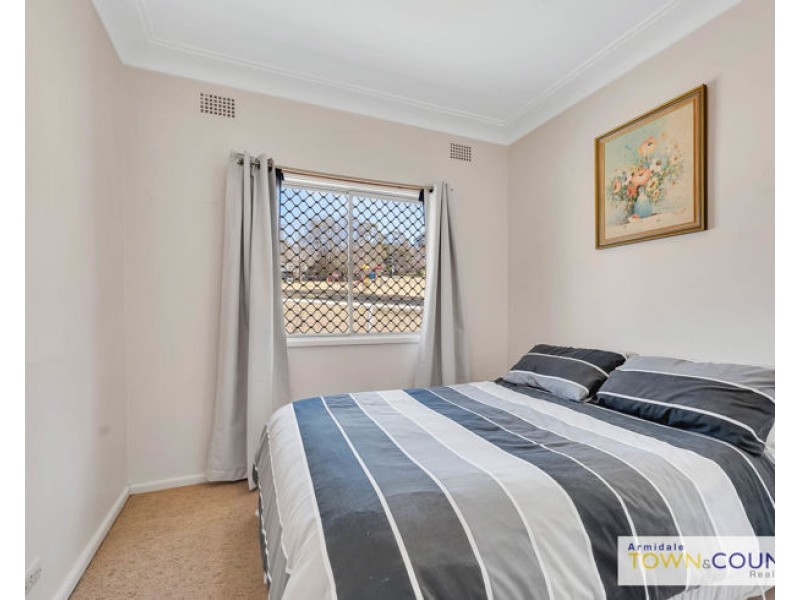 12 Simpson Avenue, Armidale NSW 2350