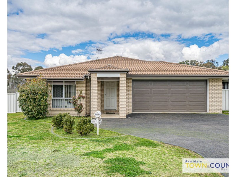 22 Earle Page Drive, Armidale NSW 2350