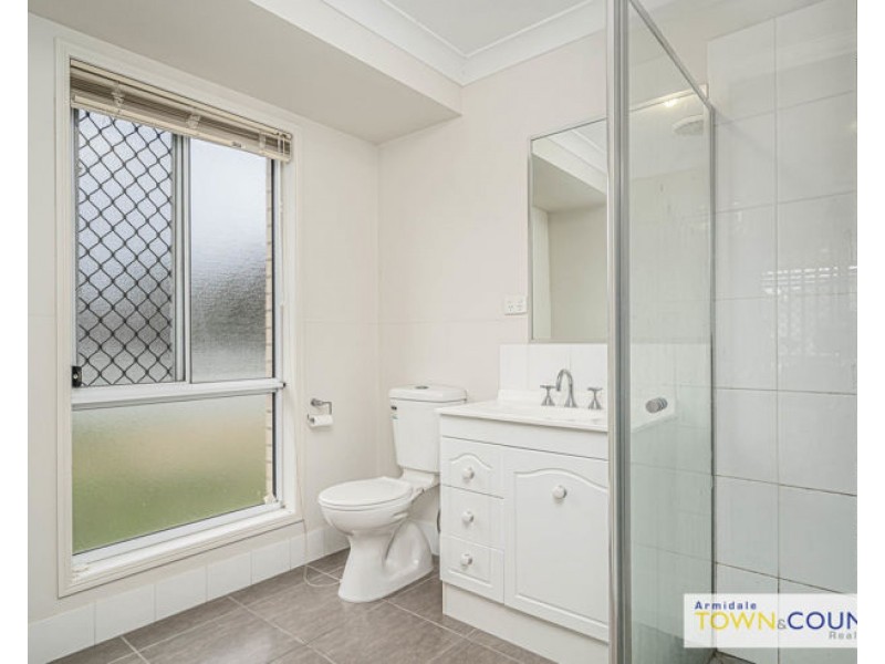 22 Earle Page Drive, Armidale NSW 2350