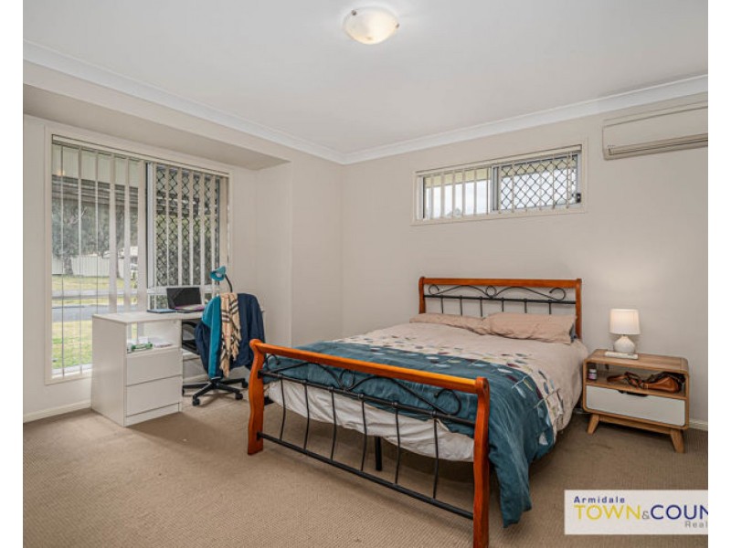 22 Earle Page Drive, Armidale NSW 2350