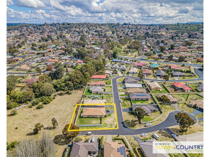 22 Earle Page Drive, Armidale NSW 2350
