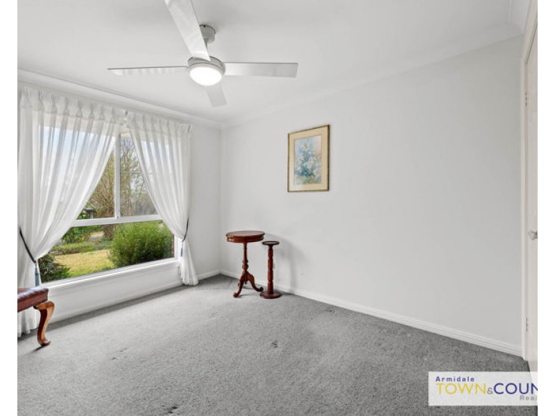 21 The Boulevarde, Armidale NSW 2350