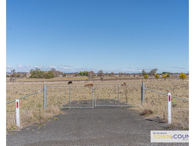 4 Yellowtail Court, Armidale NSW 2350