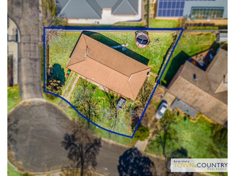 20 Freeman Crescent, Armidale NSW 2350
