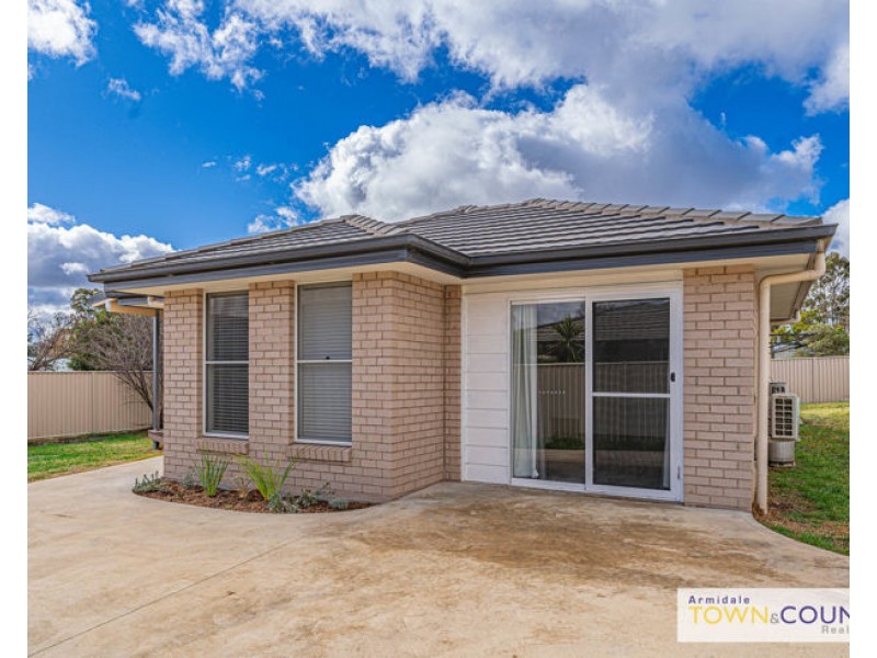 24 Rusden Court, Armidale NSW 2350