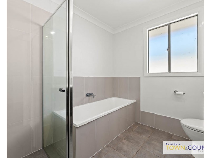 24 Rusden Court, Armidale NSW 2350