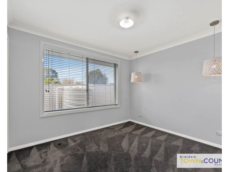 24 Rusden Court, Armidale NSW 2350