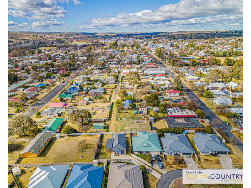 24 Rusden Court, Armidale NSW 2350