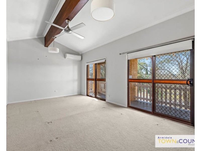 10 Freeman Crescent, Armidale NSW 2350
