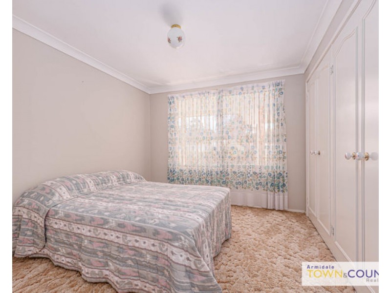 8 Werrina Crescent, Armidale NSW 2350