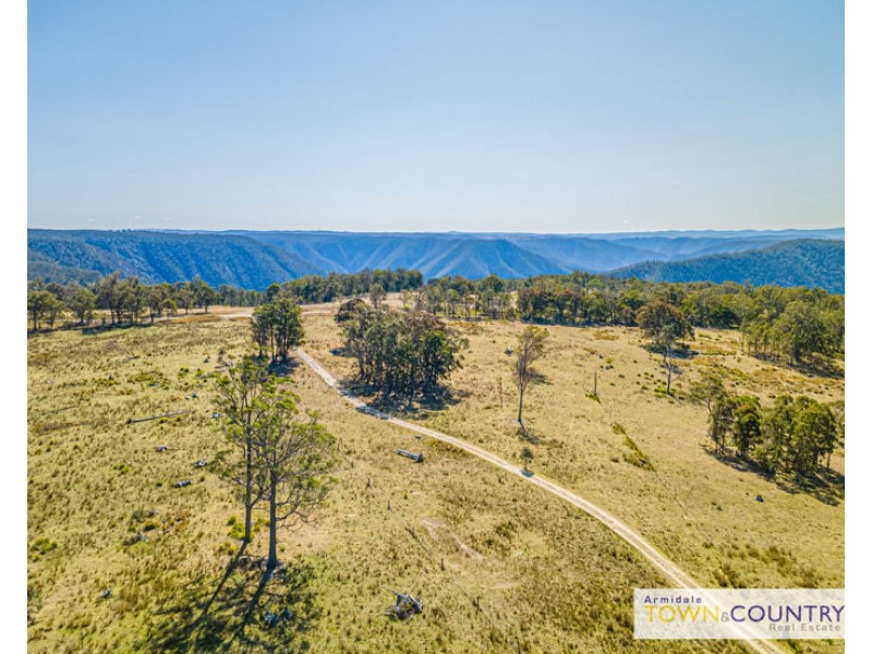 2166 Long Point Road, Armidale NSW 2350