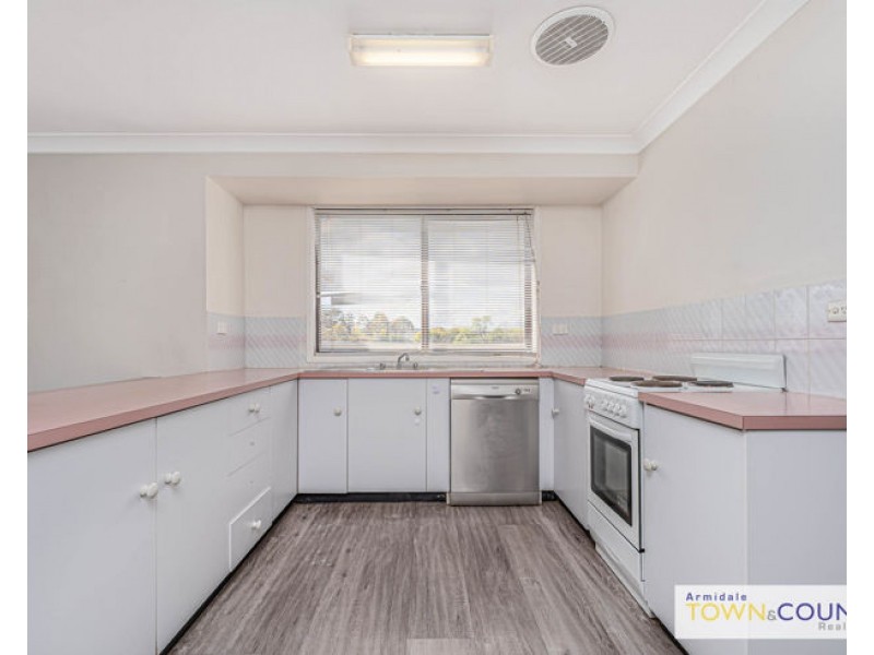 9 Conningdale Crescent, Armidale NSW 2350