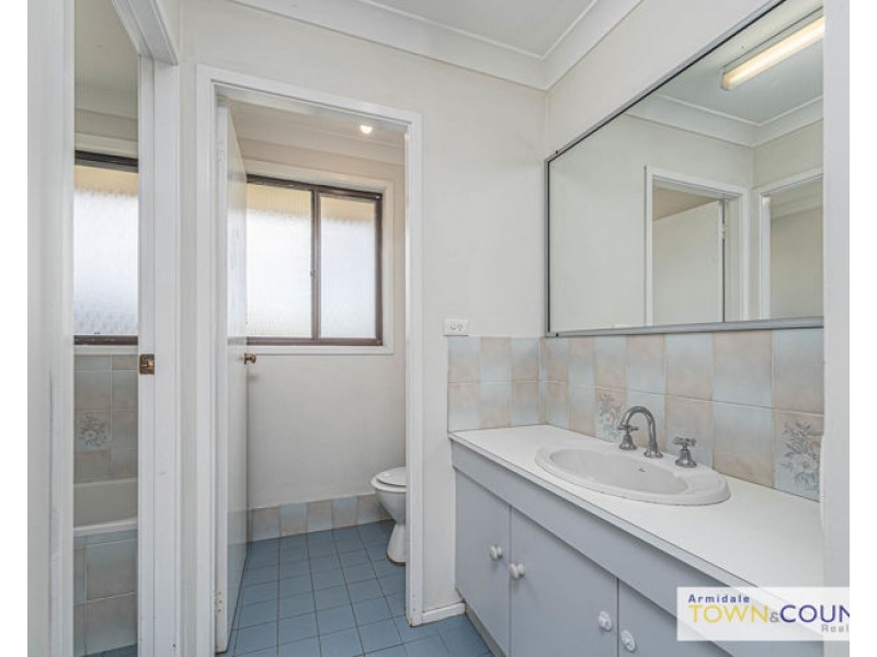 9 Conningdale Crescent, Armidale NSW 2350