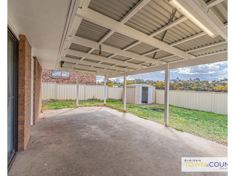 9 Conningdale Crescent, Armidale NSW 2350