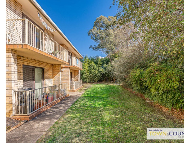 3/6 Bellevue Road, Armidale NSW 2350