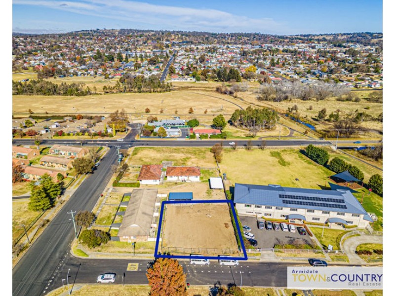 2a Maude Street, Armidale NSW 2350