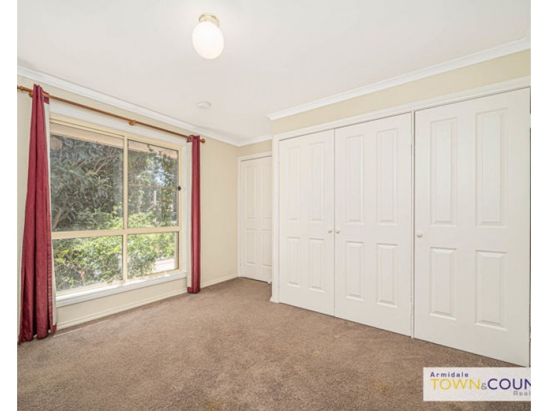 8 Erin Court, Armidale NSW 2350