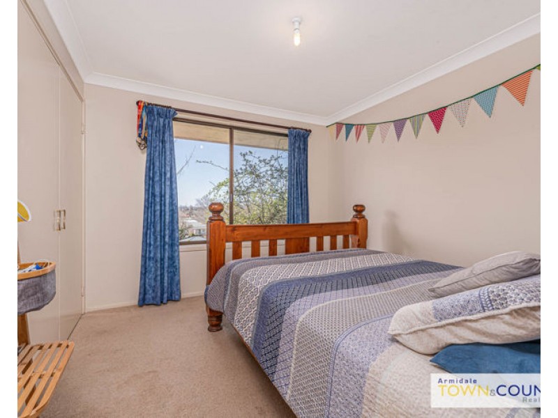 10 Newbury Drive, Armidale NSW 2350
