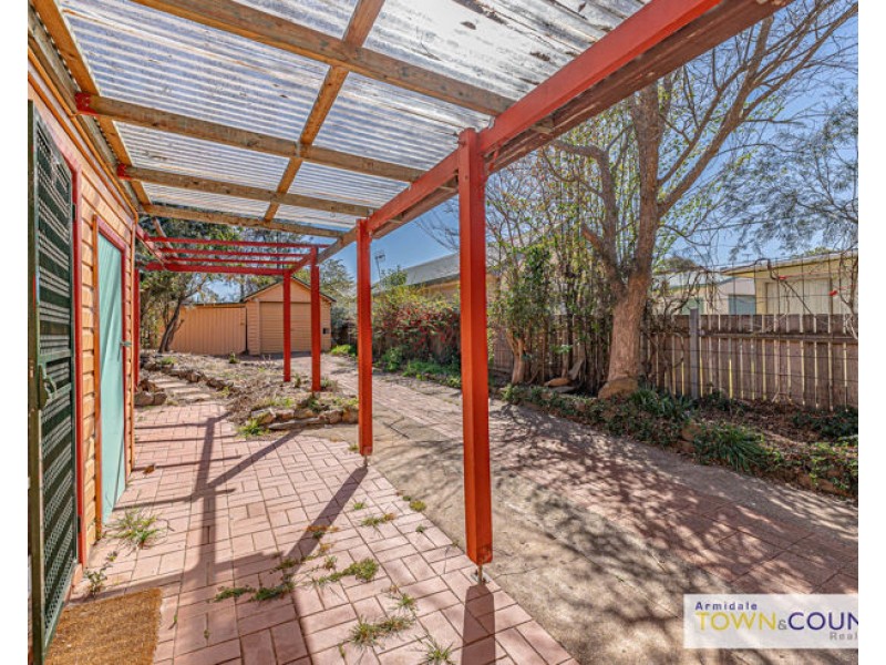 9 Crescent Street, Armidale NSW 2350