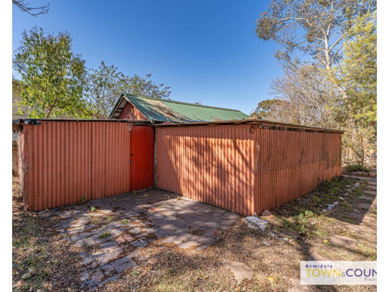 9 Crescent Street, Armidale NSW 2350