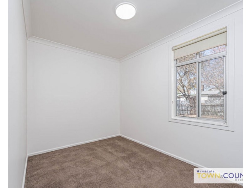 2 Barney Street, Armidale NSW 2350