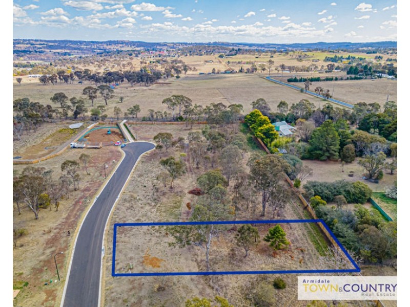 20 Campbell Parade, Armidale NSW 2350