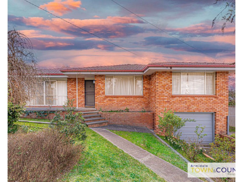1 Drummond Avenue, Armidale NSW 2350