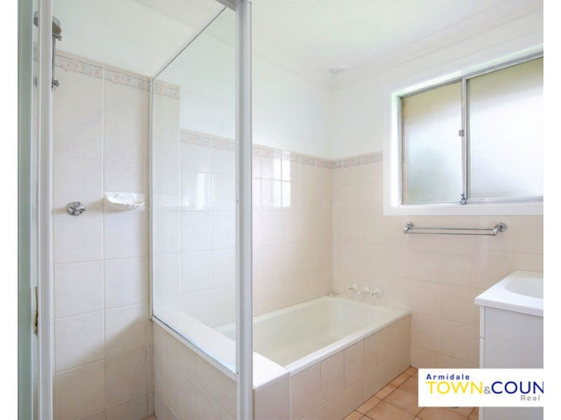 1 Drummond Avenue, Armidale NSW 2350