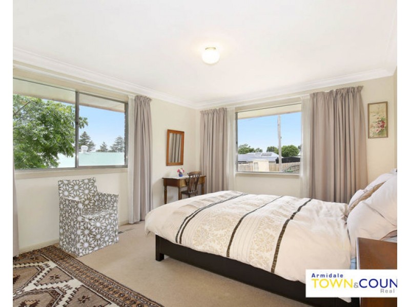 1 Drummond Avenue, Armidale NSW 2350
