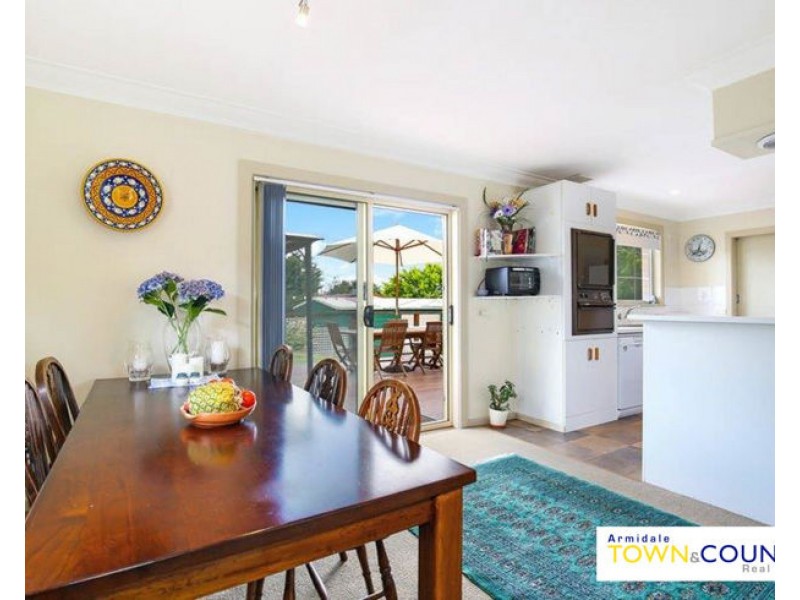 1 Drummond Avenue, Armidale NSW 2350