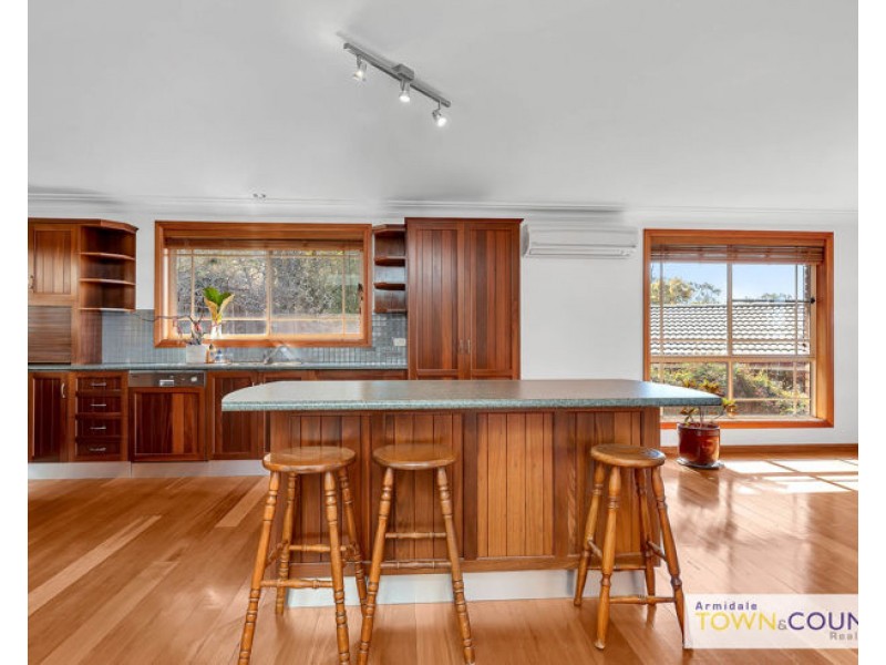 69 The Avenue, Armidale NSW 2350