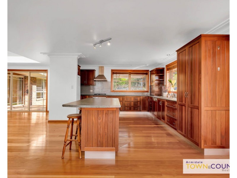 69 The Avenue, Armidale NSW 2350