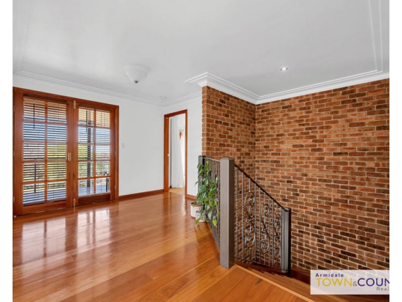 69 The Avenue, Armidale NSW 2350