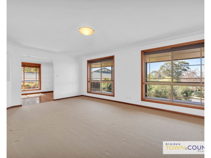 69 The Avenue, Armidale NSW 2350