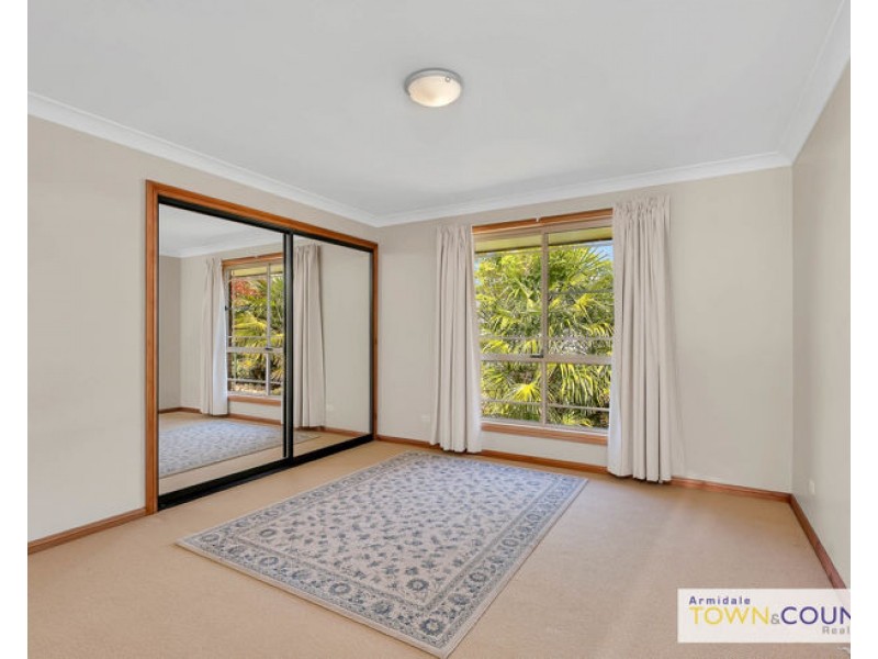 69 The Avenue, Armidale NSW 2350