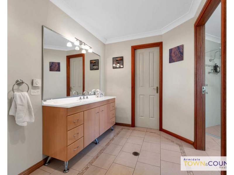 69 The Avenue, Armidale NSW 2350