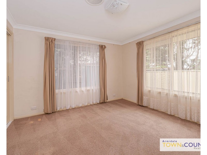 10 Rusden Court, Armidale NSW 2350