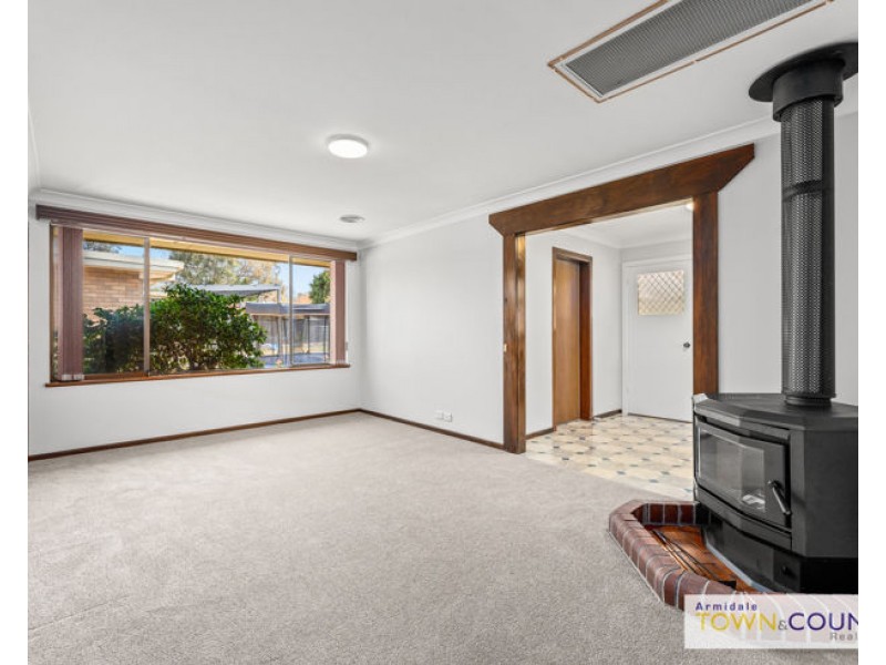 2 Wendo Street, Armidale NSW 2350