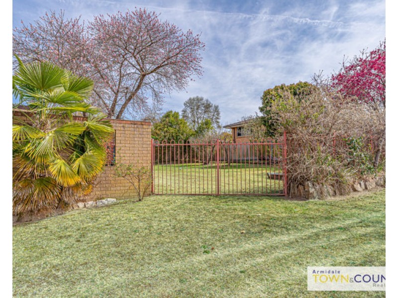 2 Wendo Street, Armidale NSW 2350