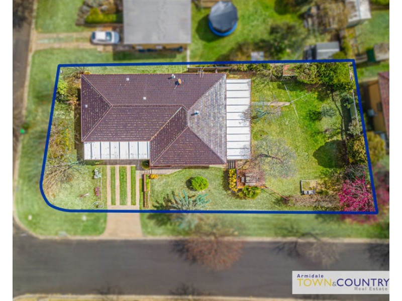 2 Wendo Street, Armidale NSW 2350
