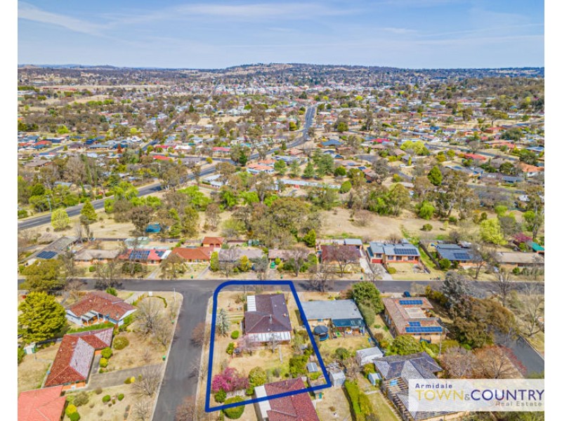 2 Wendo Street, Armidale NSW 2350