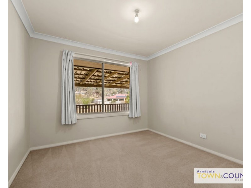 8 David Crescent, Armidale NSW 2350